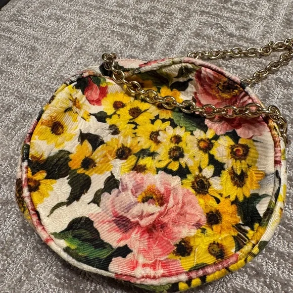 Dolce & Gabbana (D&G) Floral Round Crossbody Bag with Chain Strap - Picture 5 of 7